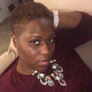 Meet your Posher, Sheena